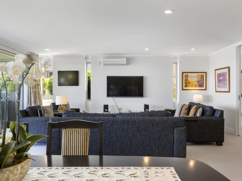 Apartment 1
