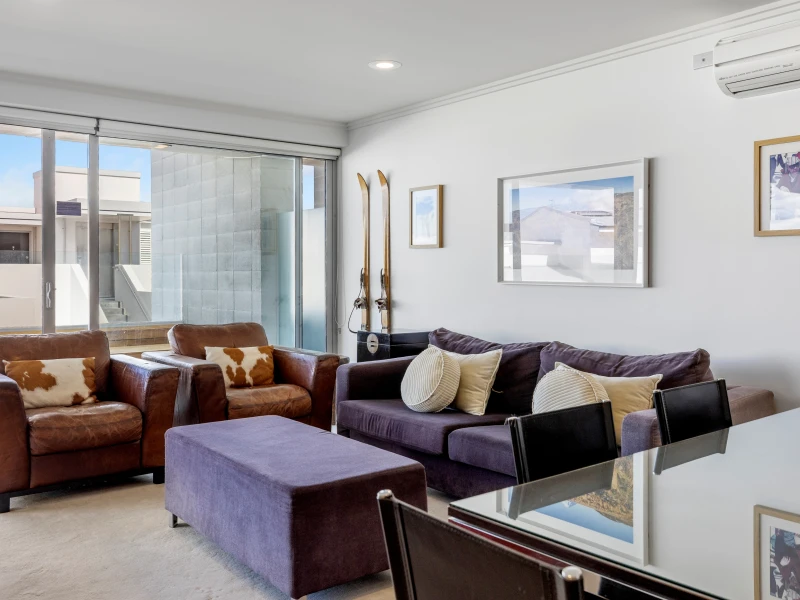Apartment 9