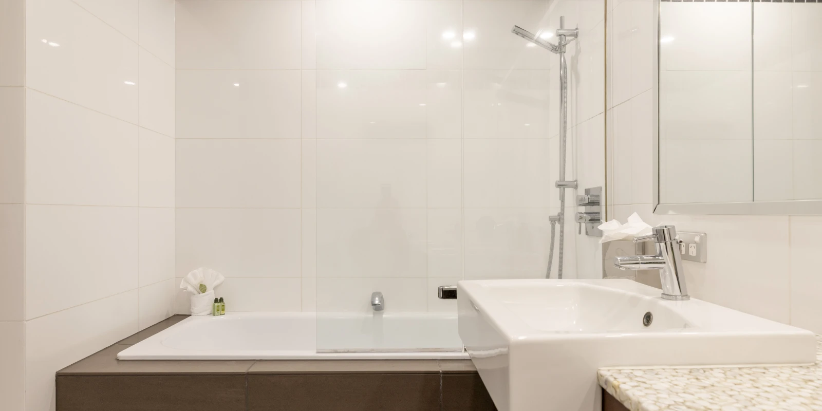 sacred waters apartment 2 - 25